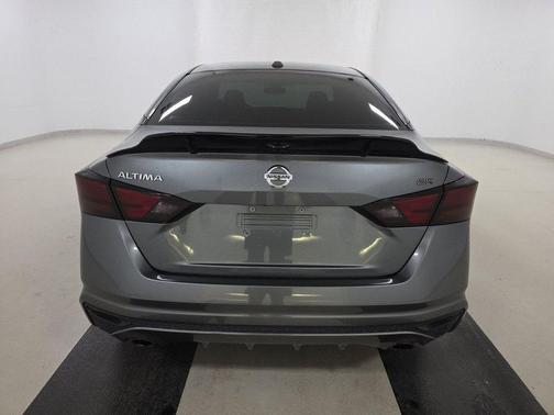 2020 Nissan Altima SR FWD