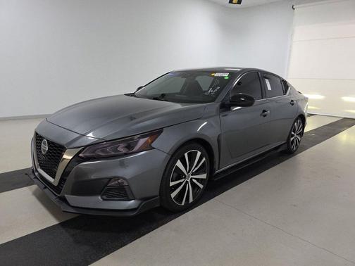 2020 Nissan Altima SR FWD