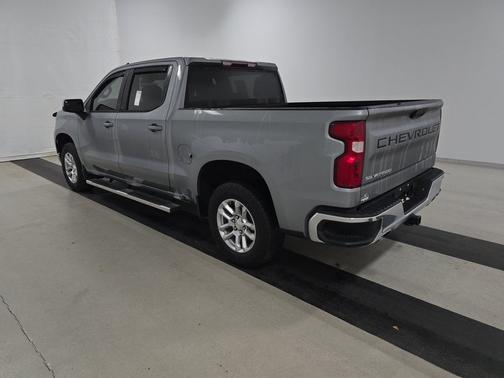 2024 Chevrolet Silverado 1500 4WD Crew Cab 147" LT w/1LT