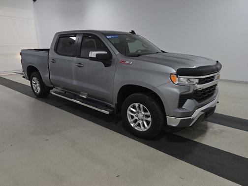 2024 Chevrolet Silverado 1500 4WD Crew Cab 147" LT w/1LT
