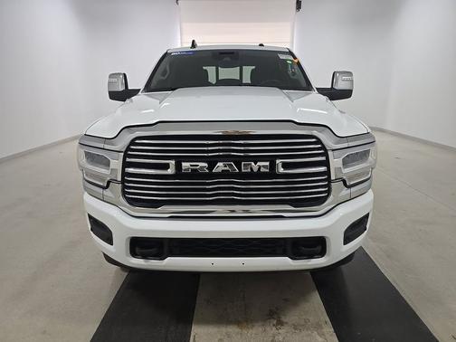 Bright White Clearcoat 2024 RAM 2500 Laramie 4x4 Crew Cab 6'4" Box