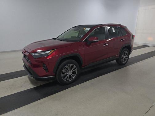 2024 Toyota RAV4 Hybrid SE