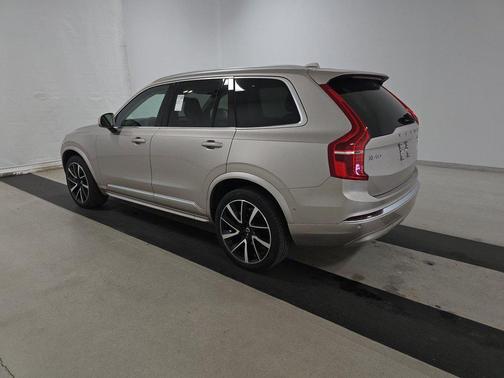 2024 Volvo XC90 B6 Plus Bright Theme 6-Seater