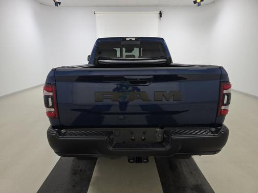 Patriot Blue Pearlcoat 2022 RAM 2500 Power Wagon 4x4 Crew Cab 6'4" Box