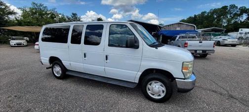 2008 Ford E350 Super Duty XL Wagon