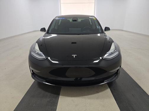 Solid Black 2018 Tesla Model 3 Long Range Battery RWD