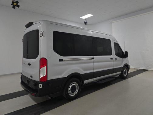 2020 Ford Transit-350 XL