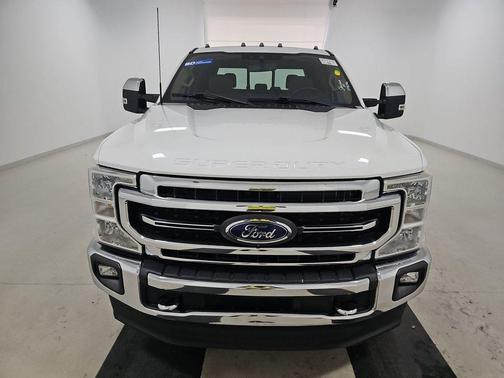 Oxford White 2022 Ford F-350 XL 4WD Crew Cab 6.75' Box