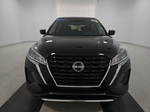2023 Nissan Kicks S