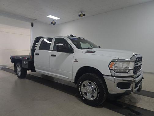 2024 RAM 2500 Tradesman Crew Cab 4x4 8' Box