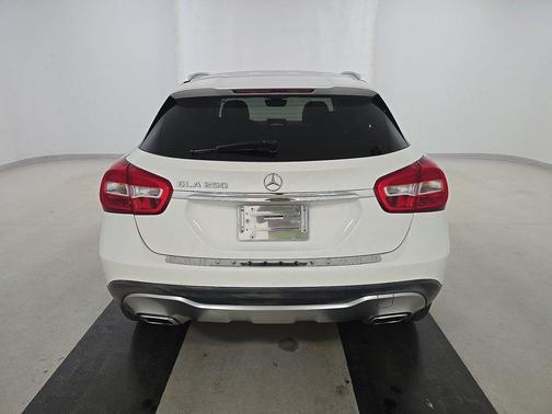 Polar White 2019 Mercedes-Benz GLA 250 GLA 250 SUV