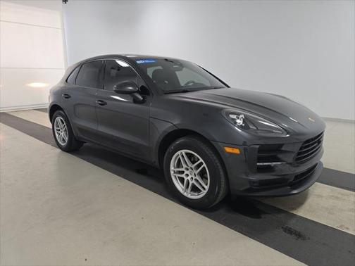 2020 Porsche Macan Turbo