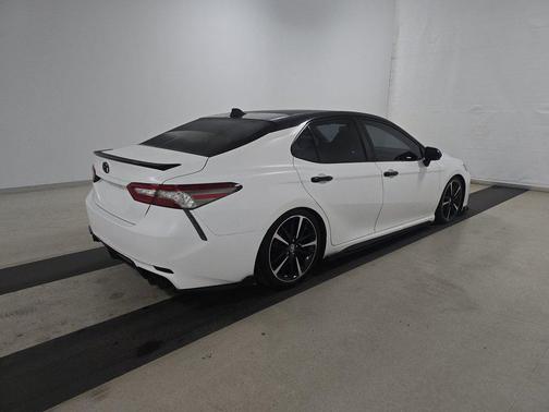 2018 Toyota Camry XSE Auto (Natl)