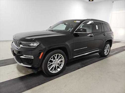 2022 Jeep Grand Cherokee Summit