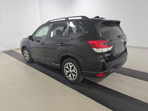 Crystal Black Silica 2019 Subaru Forester 2.5i Premium