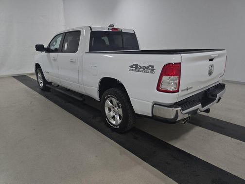 Bright White Clearcoat 2022 RAM 1500 Lone Star 4x4 Crew Cab 6'4" Box