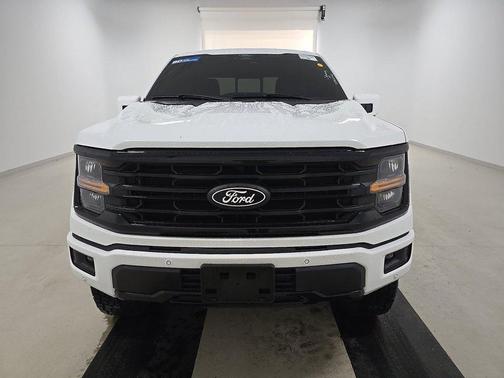 Oxford White 2024 Ford F-150 XLT 2WD SuperCrew 5.5' Box