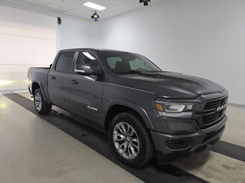 2020 RAM 1500 Laramie 4x2 Crew Cab 5'7" Box