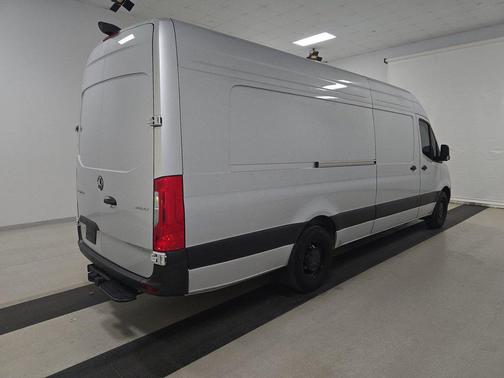 2024 Mercedes-Benz Sprinter 2500 High Roof
