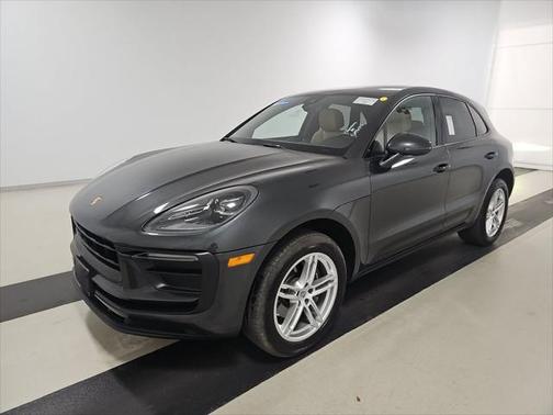 2022 Porsche Macan Turbo