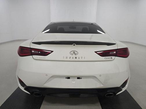 2017 INFINITI Q60 3.0t Red Sport 400