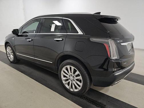 Stellar Black Metallic 2019 Cadillac XT5 AWD 4dr Platinum