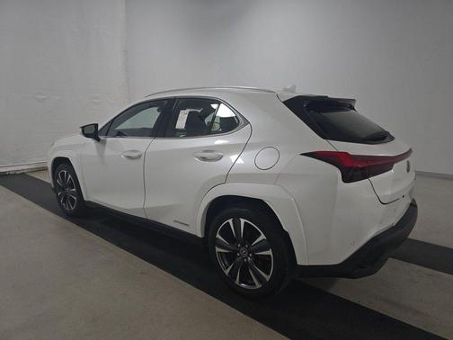 2022 Lexus UX 250h Luxury