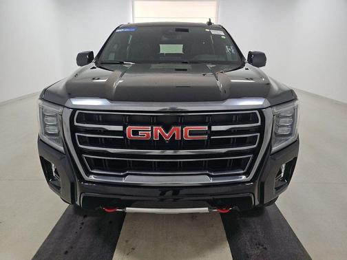 Onyx Black 2023 GMC Yukon XL 4WD 4dr AT4