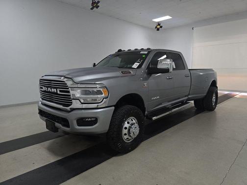 Billet Silver Metallic Clearcoat 2024 RAM 3500 Laramie 4x4 Crew Cab 8' Box