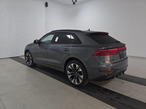 2025 Audi Q8 55 Premium Plus