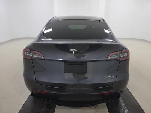 2023 Tesla Model Y LONG RANGE 4 DOOR SUV ELECTRIC