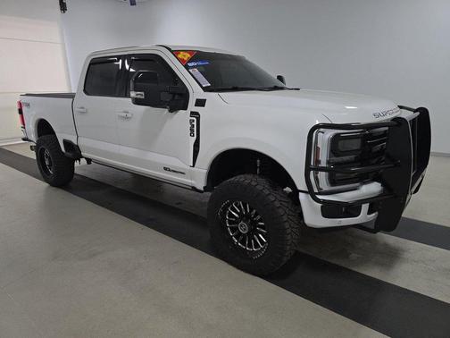 2025 Ford F-350 Platinum