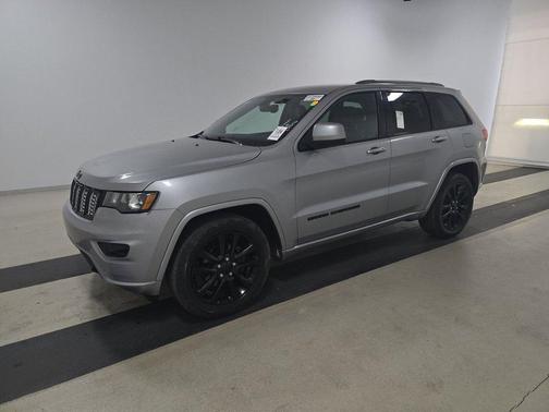 2018 Jeep Grand Cherokee Laredo E