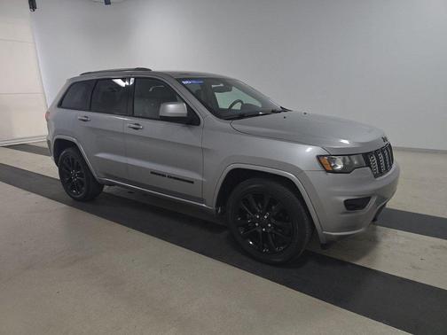 2018 Jeep Grand Cherokee Laredo E