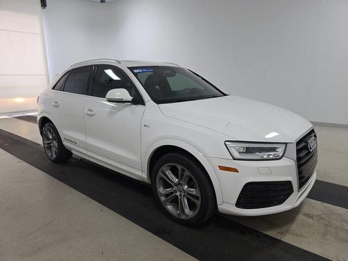 2016 Audi Q3 quattro 4dr Prestige