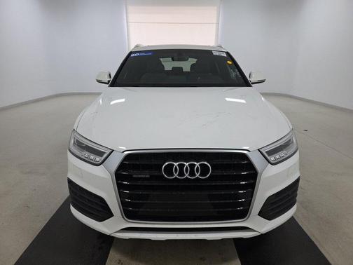 2016 Audi Q3 quattro 4dr Prestige
