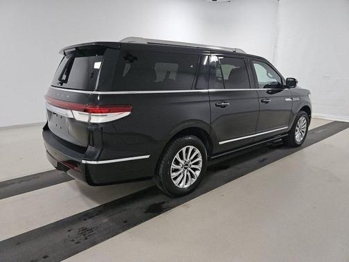 2024 Lincoln Navigator Premiere