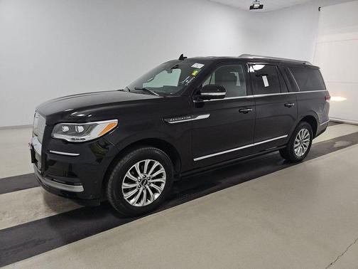 2024 Lincoln Navigator Premiere