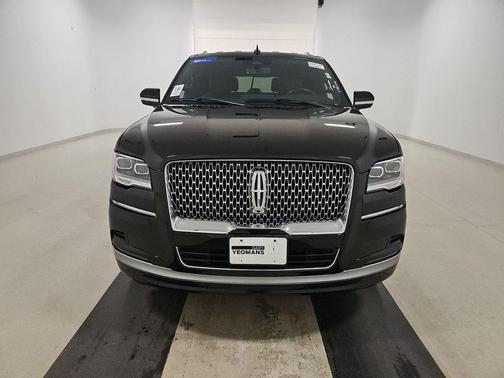 2024 Lincoln Navigator Premiere