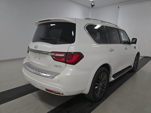 2024 INFINITI QX80 SENSORY AWD