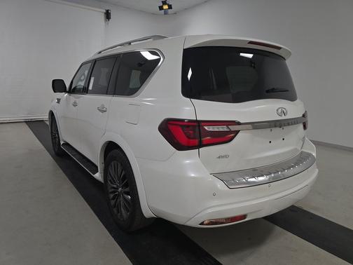 2024 INFINITI QX80 SENSORY AWD