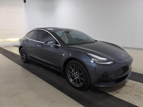 2020 Tesla Model 3 Standard Range Plus
