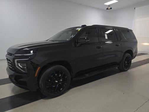 2025 Chevrolet Suburban RST