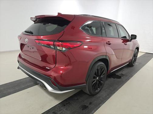 2023 Toyota Highlander XSE