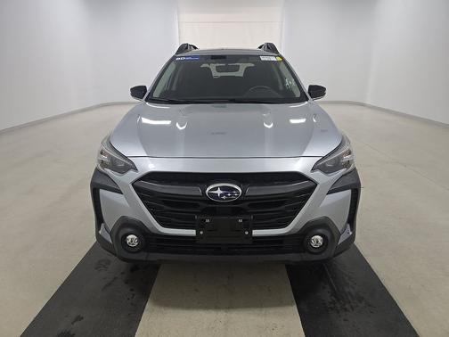 Ice Silver Metallic 2023 Subaru Outback Premium CVT