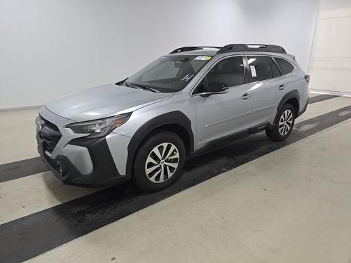 Ice Silver Metallic 2023 Subaru Outback Premium CVT