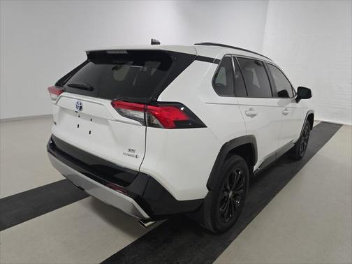 2024 Toyota RAV4 Hybrid SE