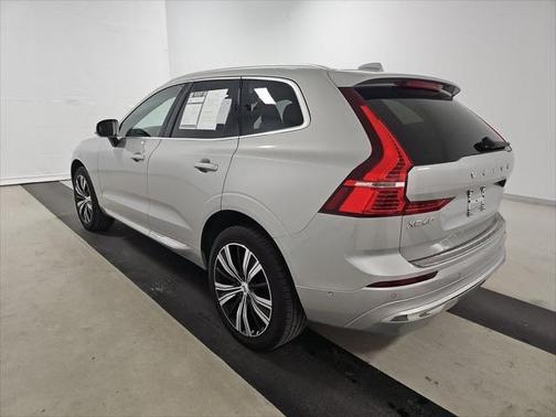 2022 Volvo XC60 B6 Inscription