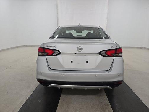 Brilliant Silver Metallic 2021 Nissan Versa SV CVT