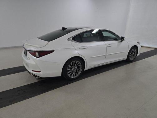 2024 Lexus ES 350 Ultra Luxury